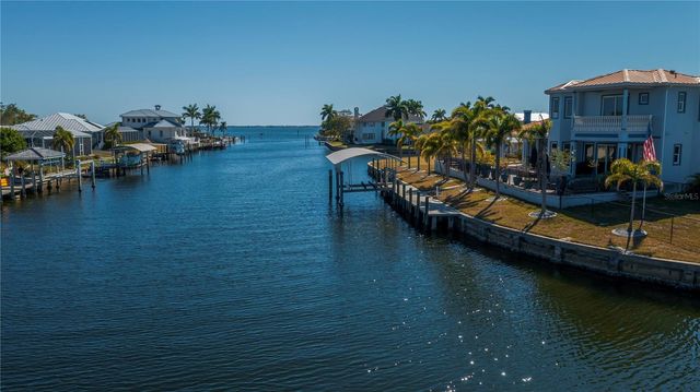 290 TAIT TERRACE SE, Port Charlotte, FL 33952