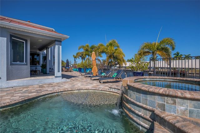 290 TAIT TERRACE SE, Port Charlotte, FL 33952