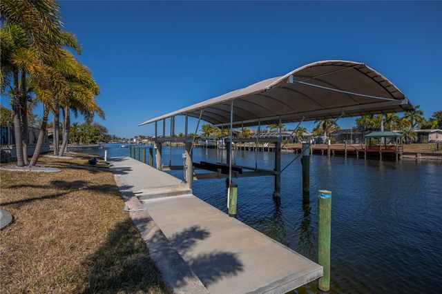 290 TAIT TERRACE SE, Port Charlotte, FL 33952