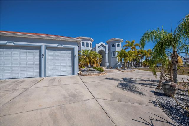 290 TAIT TERRACE SE, Port Charlotte, FL 33952