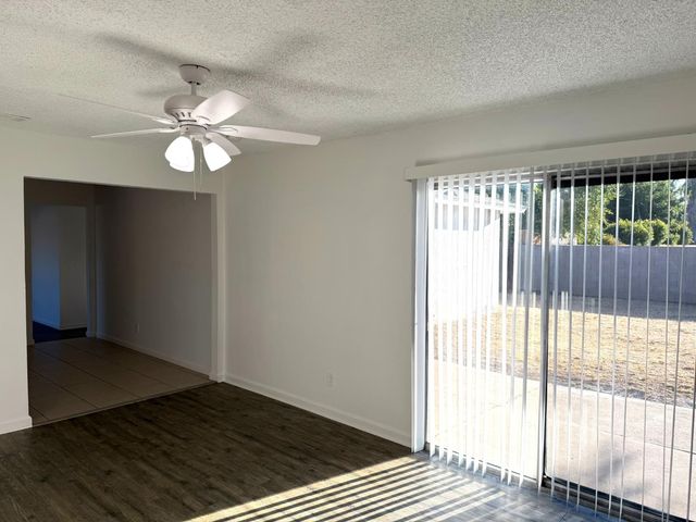 4689 N Feland Avenue, Fresno, CA 93722