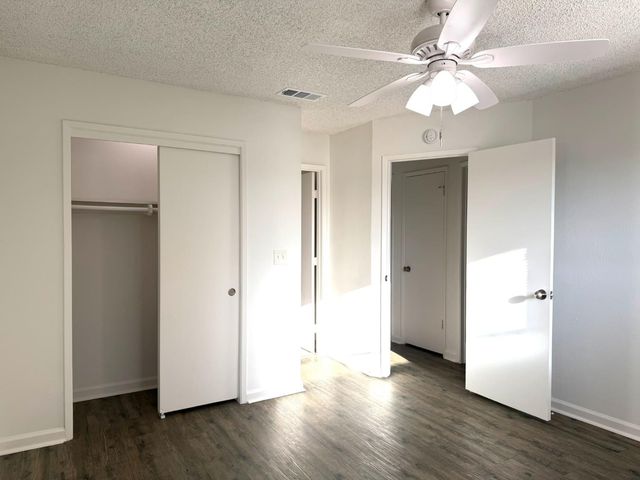 4689 N Feland Avenue, Fresno, CA 93722