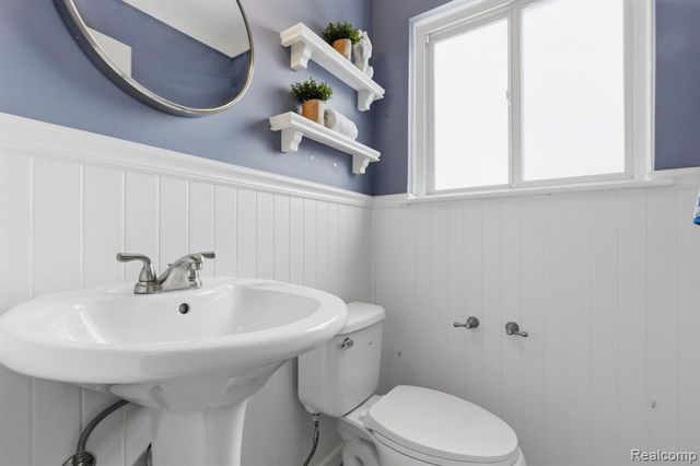 25737 Rusty Street, Taylor, MI 48180