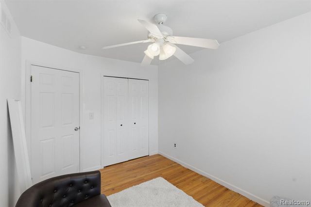 25737 Rusty Street, Taylor, MI 48180