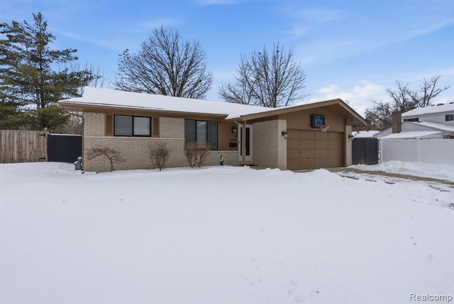 25737 Rusty Street, Taylor, MI 48180