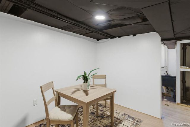 25737 Rusty Street, Taylor, MI 48180