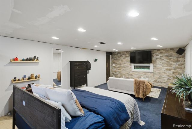 25737 Rusty Street, Taylor, MI 48180