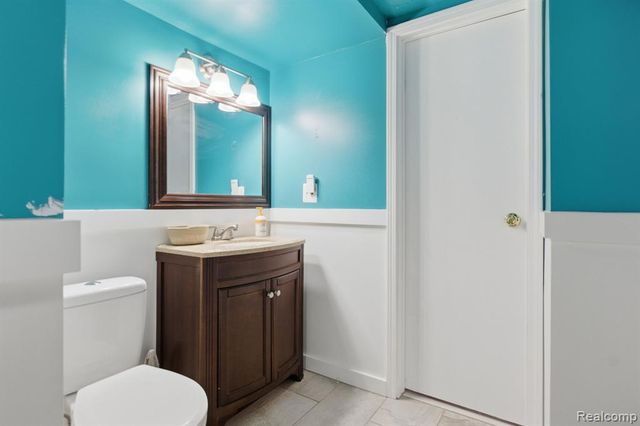 25737 Rusty Street, Taylor, MI 48180