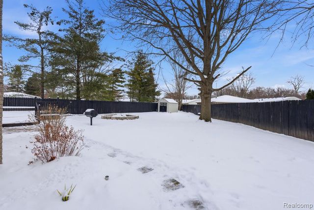 25737 Rusty Street, Taylor, MI 48180