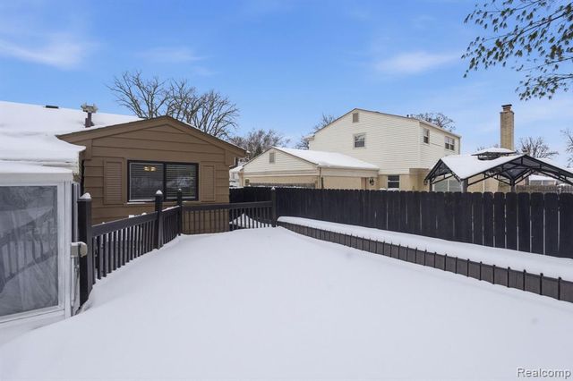 25737 Rusty Street, Taylor, MI 48180