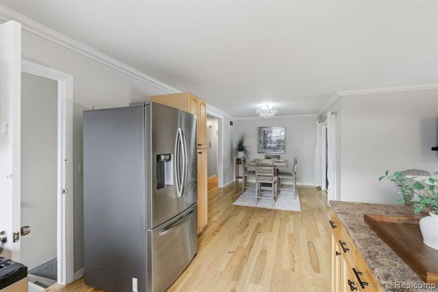 25737 Rusty Street, Taylor, MI 48180