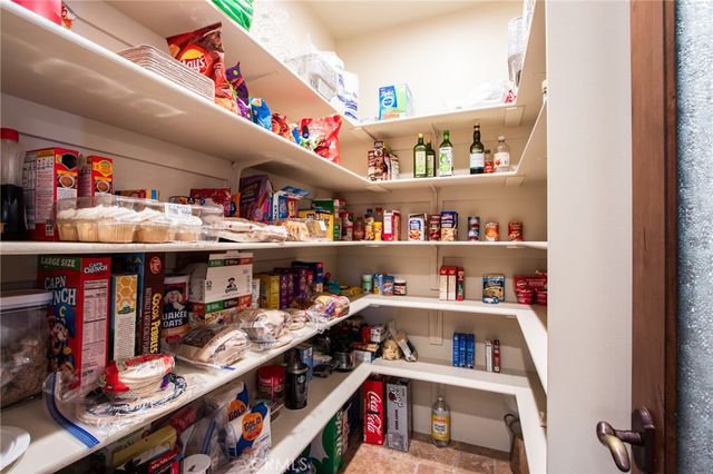 12260 Desert Rose Way, Oak Hills, CA 92344