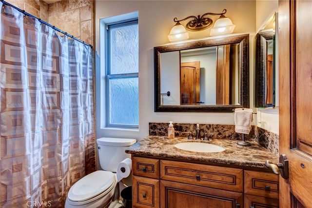 12260 Desert Rose Way, Oak Hills, CA 92344