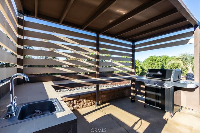 12260 Desert Rose Way, Oak Hills, CA 92344