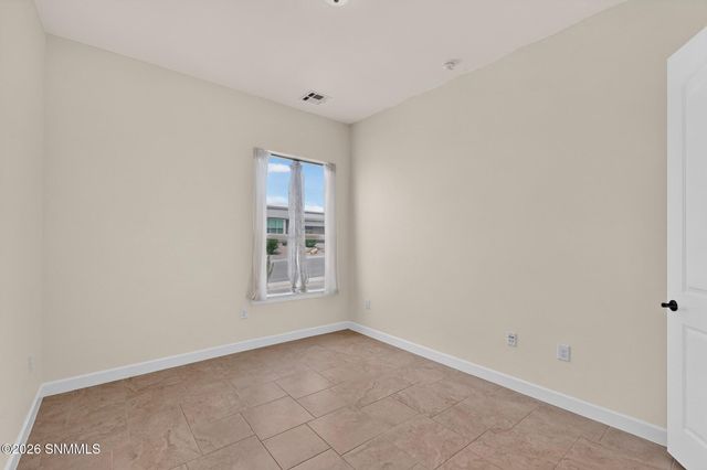 3030 Don Buck Drive, Las Cruces, NM 88011