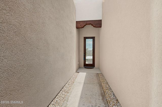 3030 Don Buck Drive, Las Cruces, NM 88011