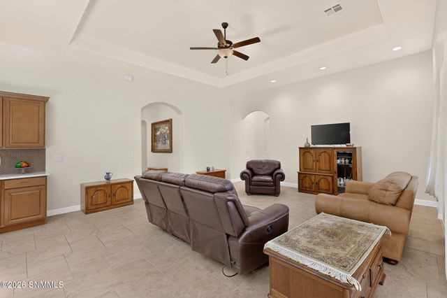 3030 Don Buck Drive, Las Cruces, NM 88011
