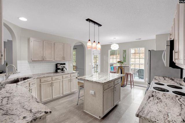 201 Pond Oak Lane, Columbia, SC 29212