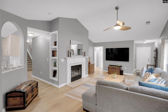 201 Pond Oak Lane, Columbia, SC 29212