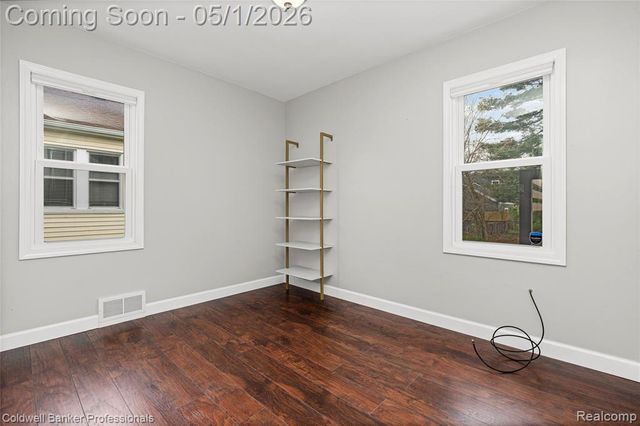 372 E Drayton Street, Ferndale, MI 48220