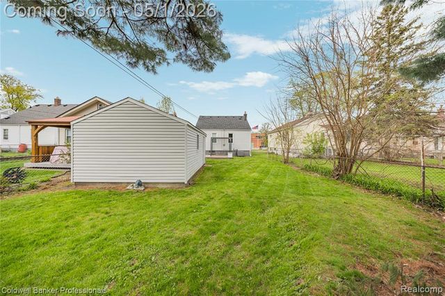 372 E Drayton Street, Ferndale, MI 48220