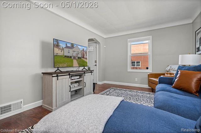 372 E Drayton Street, Ferndale, MI 48220
