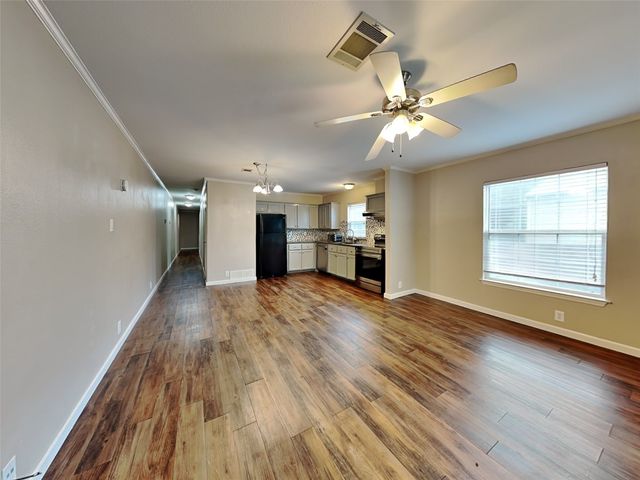 1414 Record Crossing Road, Dallas, TX 75235