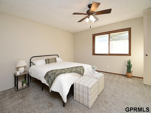 4613R Tipperary Trail, Lincoln, NE 68512