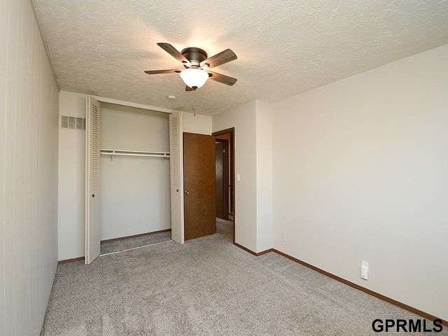 4613R Tipperary Trail, Lincoln, NE 68512