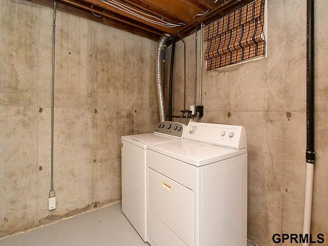 4613R Tipperary Trail, Lincoln, NE 68512