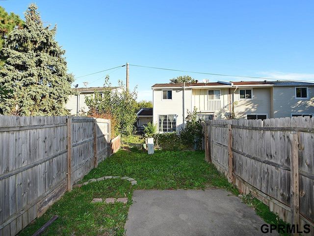 4613R Tipperary Trail, Lincoln, NE 68512