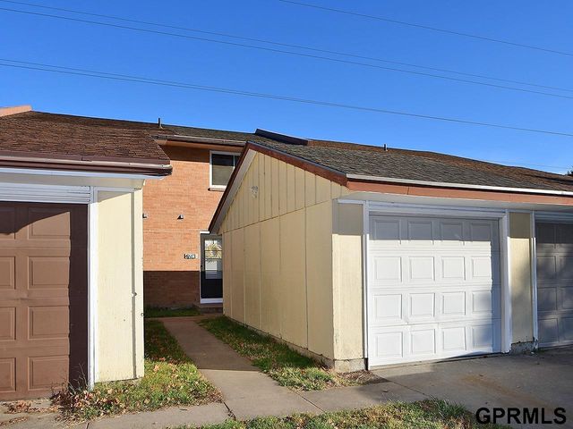 4613R Tipperary Trail, Lincoln, NE 68512