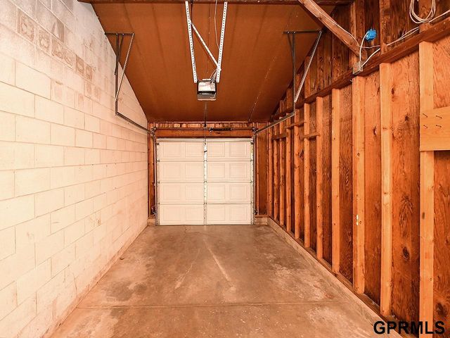 4613R Tipperary Trail, Lincoln, NE 68512