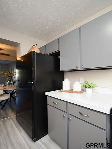 4613R Tipperary Trail, Lincoln, NE 68512