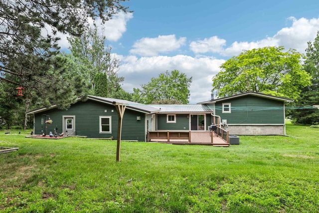 S3285 Lake Virginia Road, Reedsburg, WI 53959