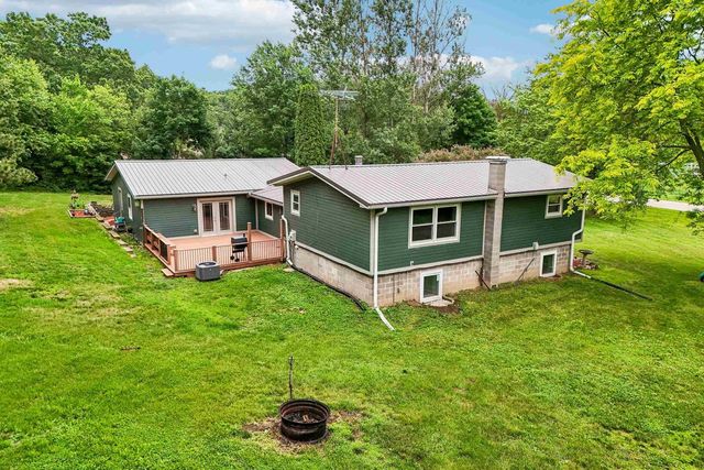 S3285 Lake Virginia Road, Reedsburg, WI 53959