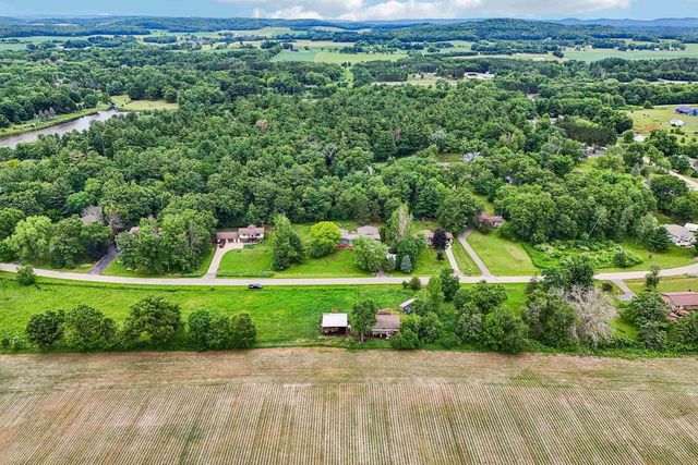S3285 Lake Virginia Road, Reedsburg, WI 53959