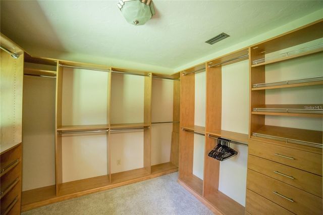 1009 NW 39TH DRIVE, Gainesville, FL 32605