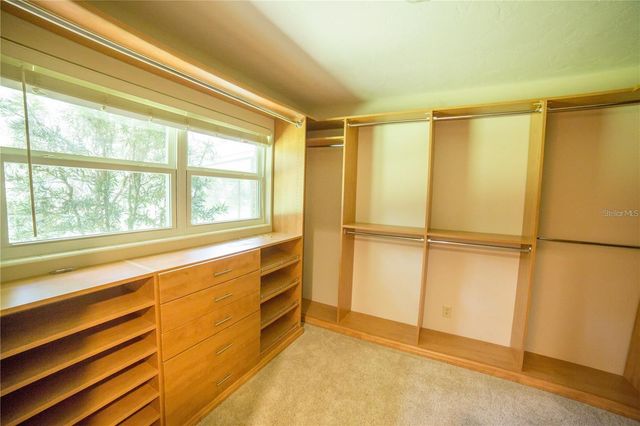 1009 NW 39TH DRIVE, Gainesville, FL 32605