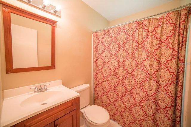 1009 NW 39TH DRIVE, Gainesville, FL 32605