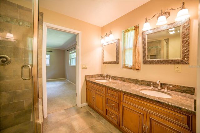 1009 NW 39TH DRIVE, Gainesville, FL 32605