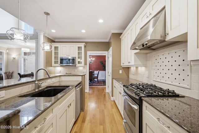2118 Bay Colony Lane, Wilmington, NC 28405