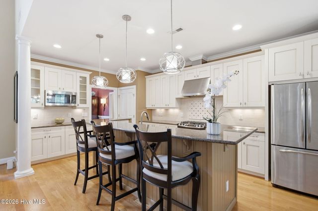 2118 Bay Colony Lane, Wilmington, NC 28405