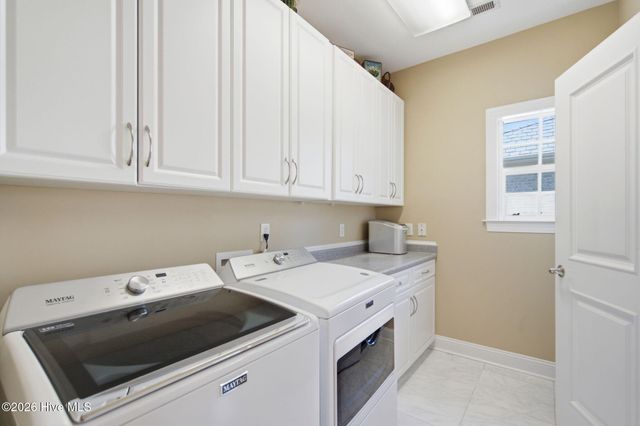 2118 Bay Colony Lane, Wilmington, NC 28405