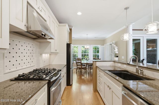 2118 Bay Colony Lane, Wilmington, NC 28405