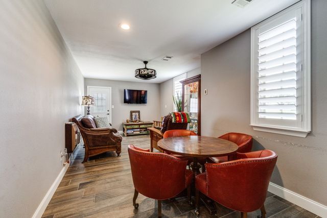 225 Pear Tree Lane, Collinsville, TX 76233