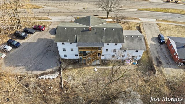 1833 Prairie Parkway SW, Wyoming, MI 49519