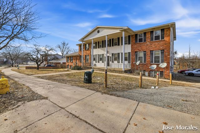 1833 Prairie Parkway SW, Wyoming, MI 49519