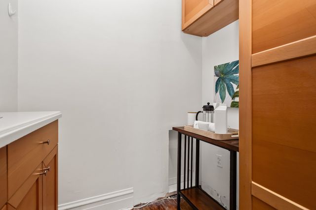 734 Noyes Street N3, Evanston, IL 60201