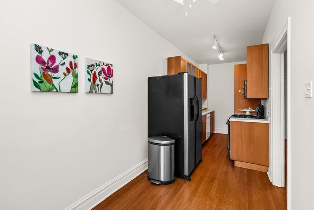 734 Noyes Street N3, Evanston, IL 60201